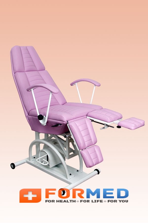 Педикюрно-косметологическое кресло КП-3 с гидравлическим регулятором высоты, с подставкой для ванночки
