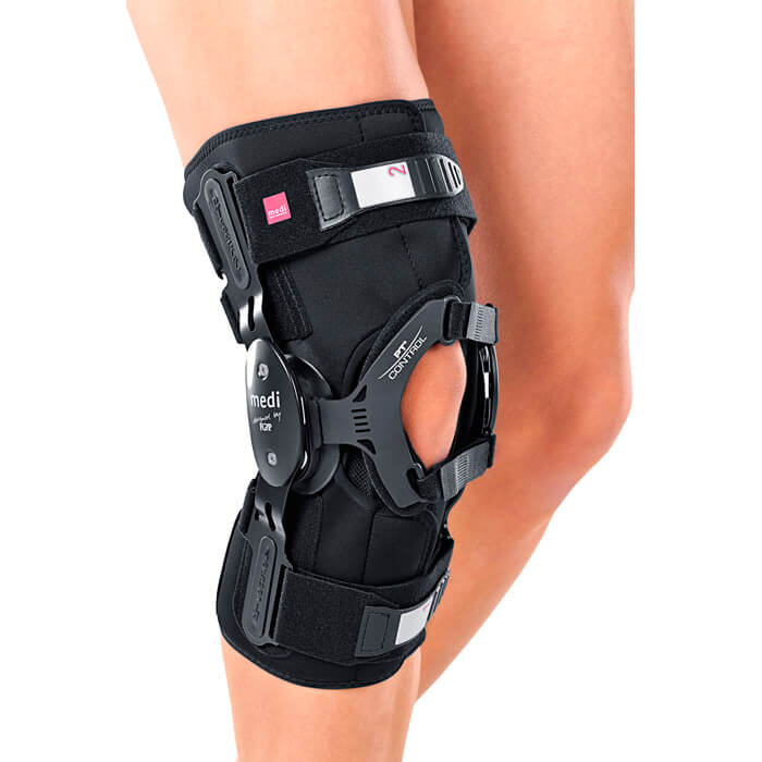 Ортез коленный регулируемый с поддержкой надколенника PT control  